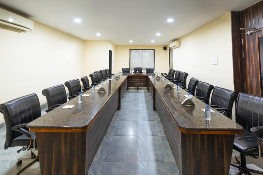 Sheetal International Hotel Rāipur Екстериор снимка