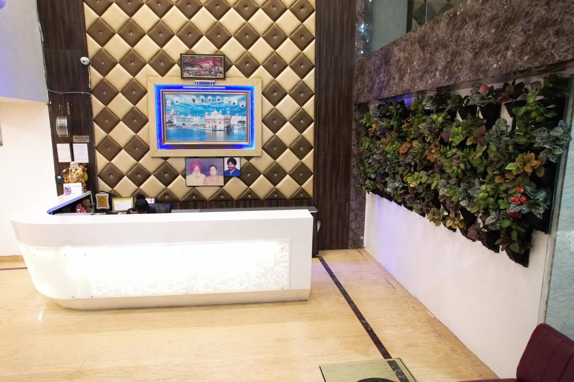 Sheetal International Hotel Rāipur Екстериор снимка