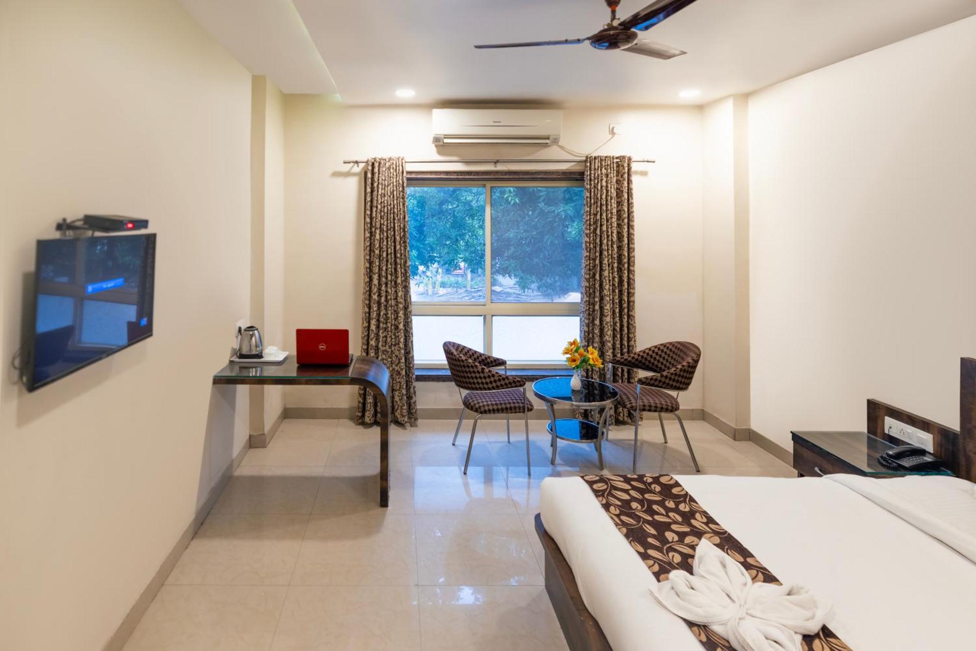 Sheetal International Hotel Rāipur Екстериор снимка